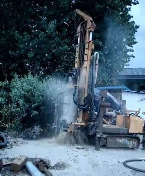 铜官区钻岩石井